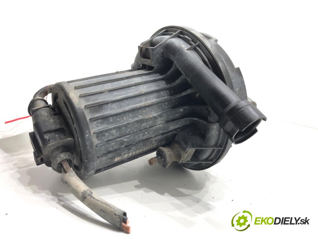 AUDI A4 B6 sedan 2001 96 kW 2.0 1984 pumpa vzduchu sekundárního 8E0906613B (Topení, ventilace ostatní)