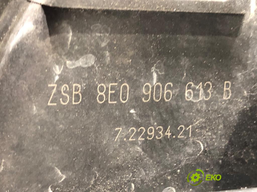 AUDI A4 B6 sedan 2001 96 kW 2.0 1984 pumpa vzduchu sekundárního 8E0906613B (Topení, ventilace ostatní)