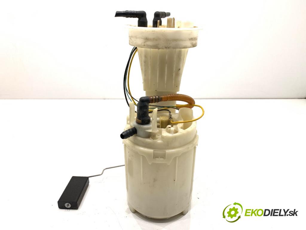 AUDI A4 B6 sedan 2001 96 kW 2.0 1984 Pumpa paliva 8E0919051L