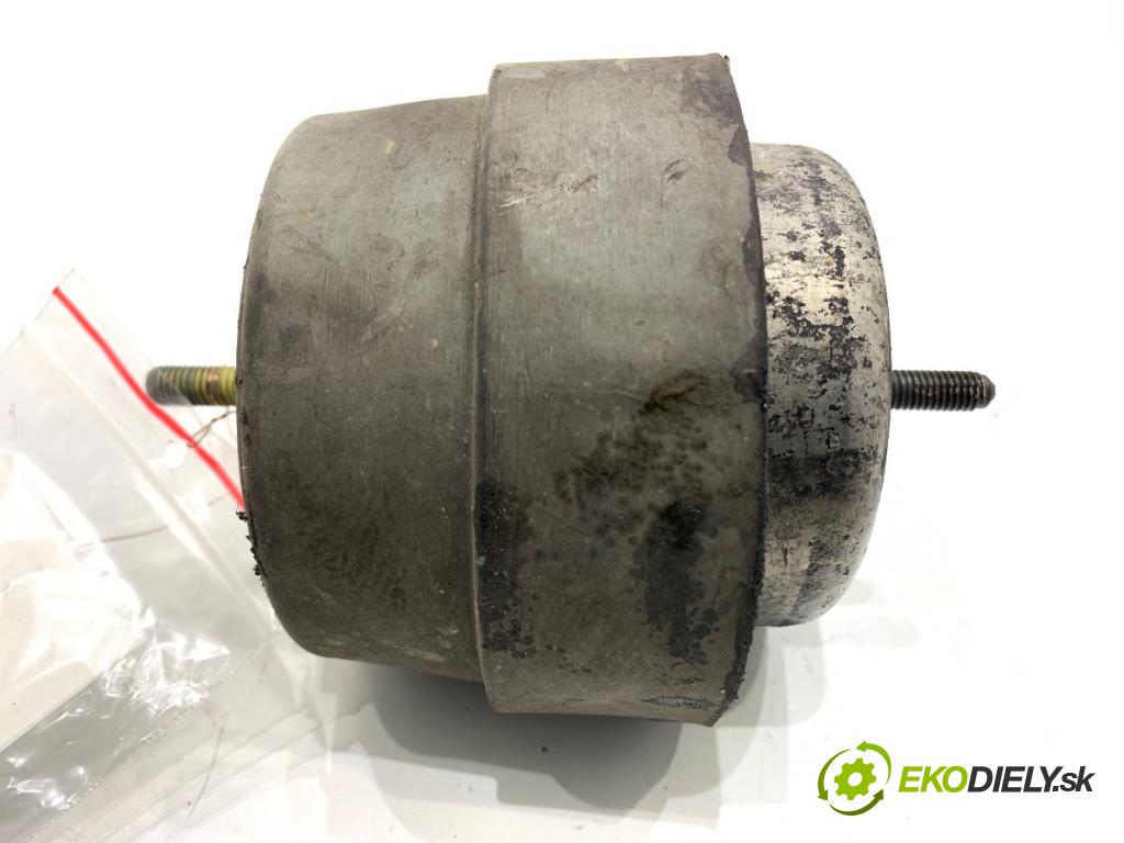 AUDI A4 B6 sedan 2001 96 kW 2.0 1984 AirBag Motor pravy 8E0199382A