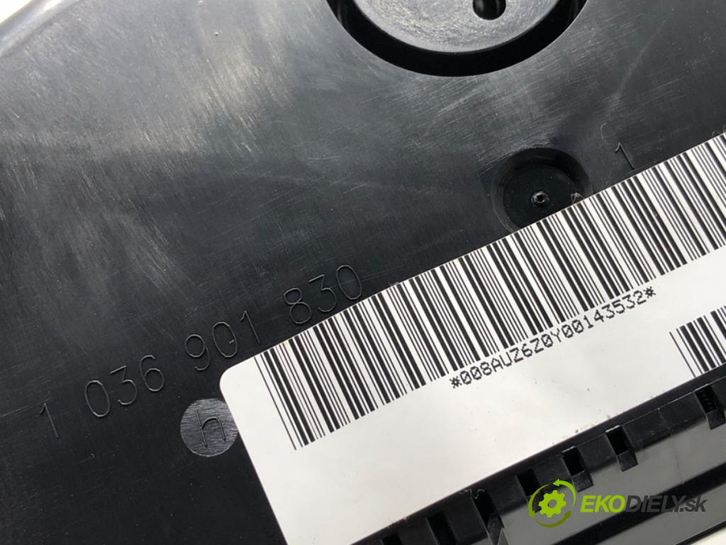 AUDI A4 B6 sedan 2001 96 kW 2.0 1984 Prístrojovka 8E0920900F (Prístrojová doska)