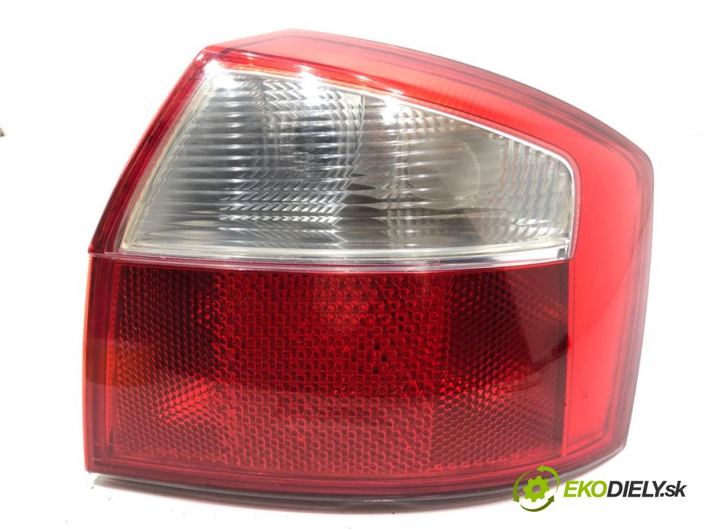 AUDI A4 B6 sedan 2001 96 kW 2.0 1984 Svetlo pravy zad 8E0945096