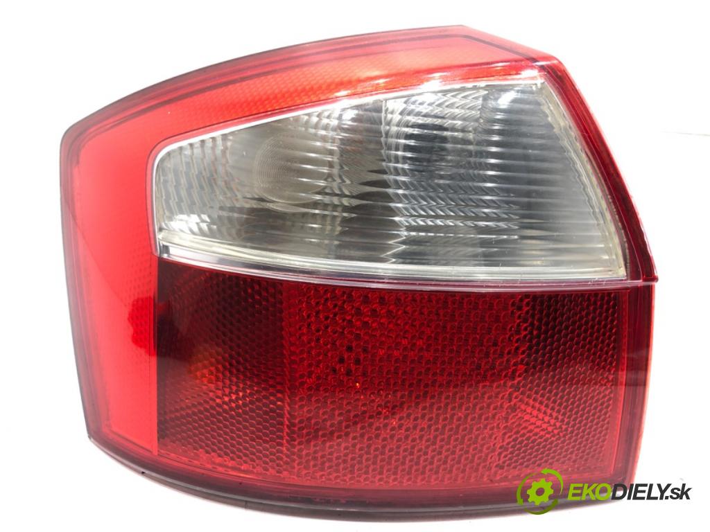 AUDI A4 B6 sedan 2001 96 kW 2.0 1984 světlo levý zadní část 8E0945095