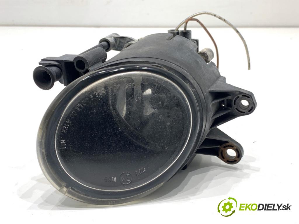 AUDI A4 B6 sedan 2001 96 kW 2.0 1984 Hmlové svetlo, hmlovka pravy predný 8E0941700