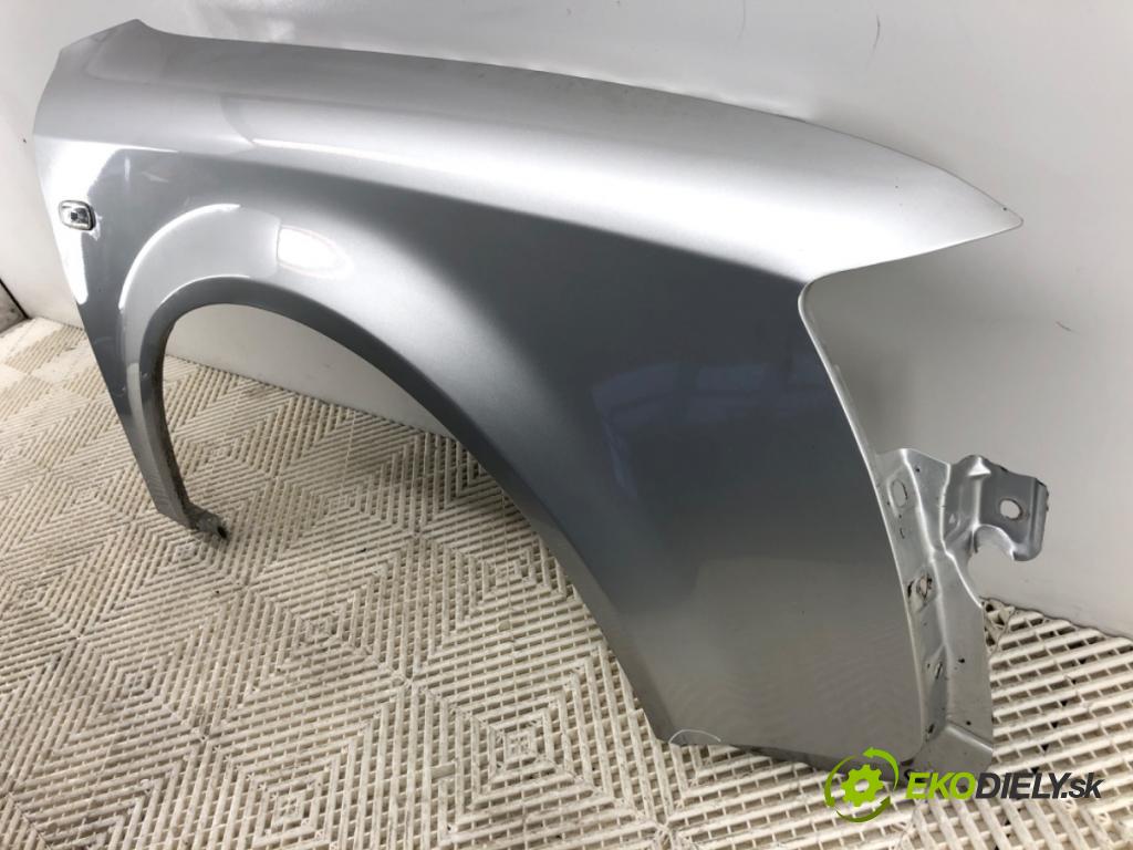 AUDI A4 B6 sedan 2001 96 kW 2.0 1984 blatník pravý přední část