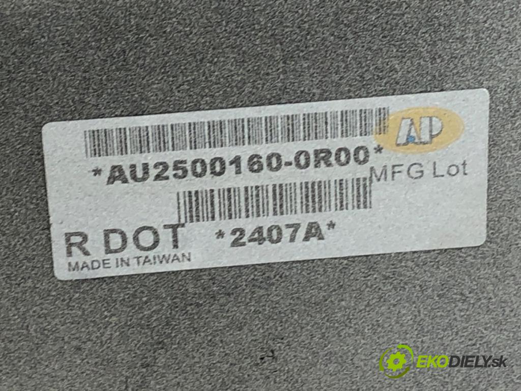 AUDI A4 B6 sedan 2001 96 kW 2.0 1984 blatník pravý přední část
