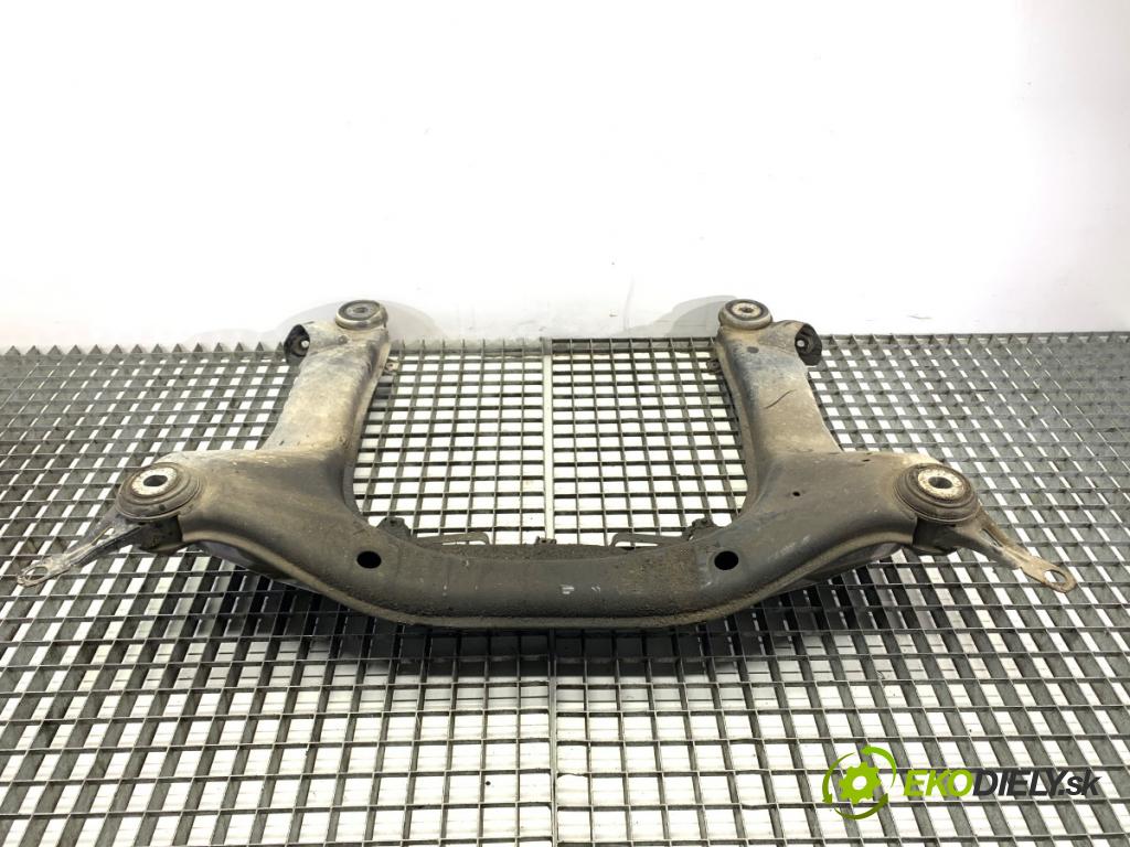 AUDI A4 B6 sedan 2001 96 kW 2.0 1984 výztuha pod motor  (Přední výztuha)