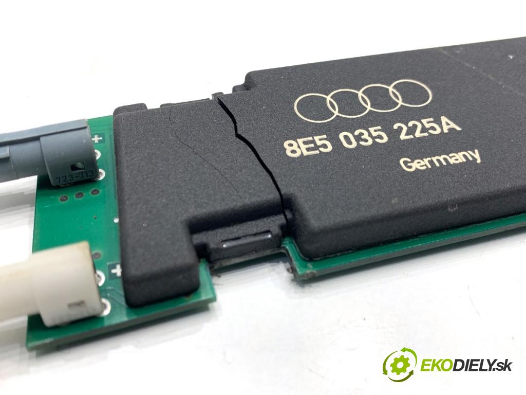 AUDI A4 B6 sedan 2001 96 kW 2.0 1984 ANTENA 8E5035225A