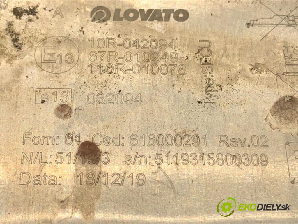 AUDI A4 B6 sedan 2001 96 kW 2.0 1984 riadiaca jednotka LPG 67R-010249