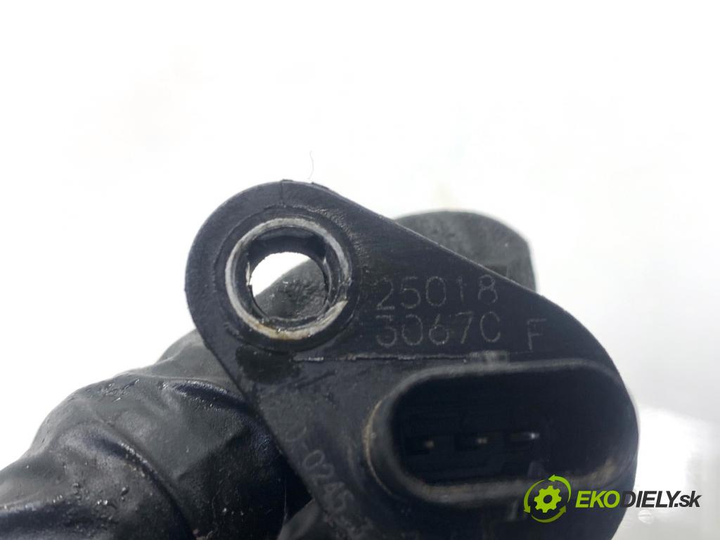 BMW F48 SUV 2018 103 kW sDrive 18 i 1499 Snímač pozície vačkového hriadeľa  (Snímač polohy kľukového hriadeľa)