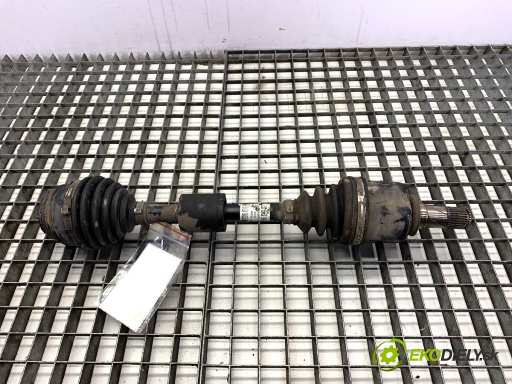 BMW F48 SUV 2018 103 kW sDrive 18 i 1499 Poloos ľavy predný 8681523