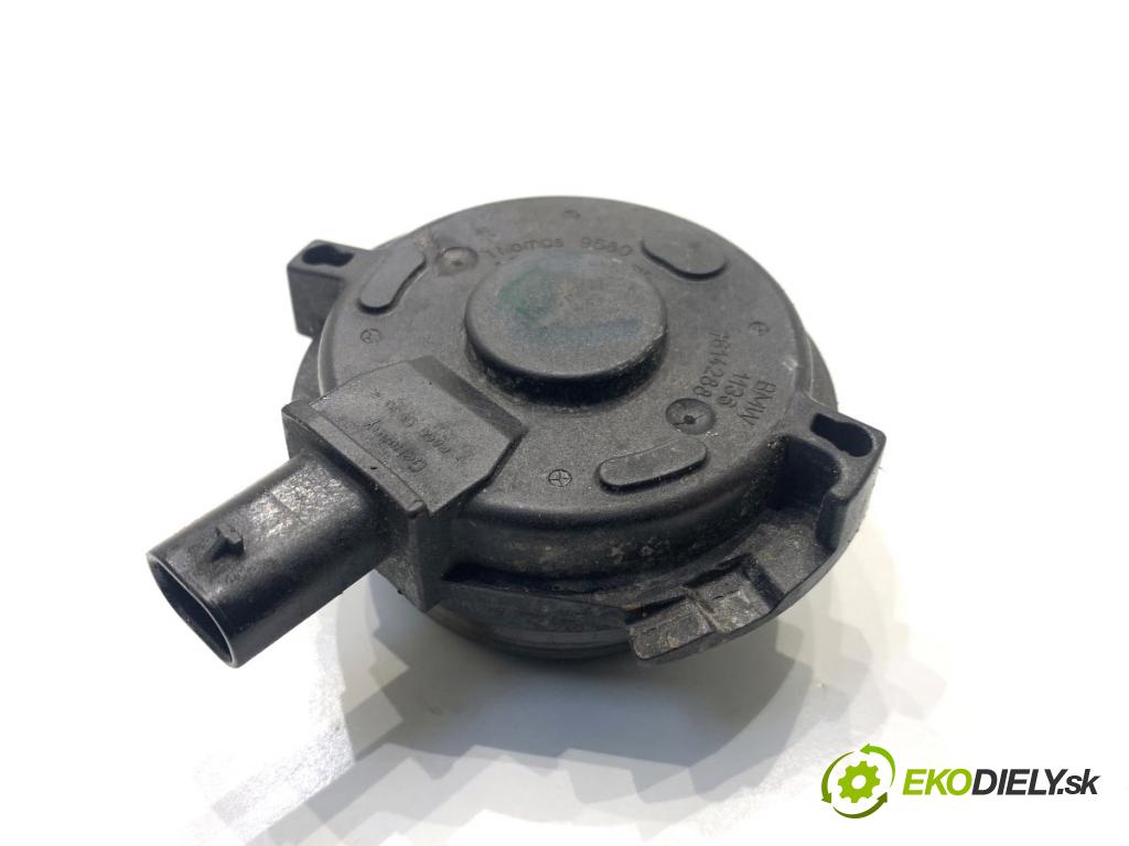 BMW F48 SUV 2018 103 kW sDrive 18 i 1499 Magnetický ventil VANOS: 7614288 (Elektrosúčasti ostatné)