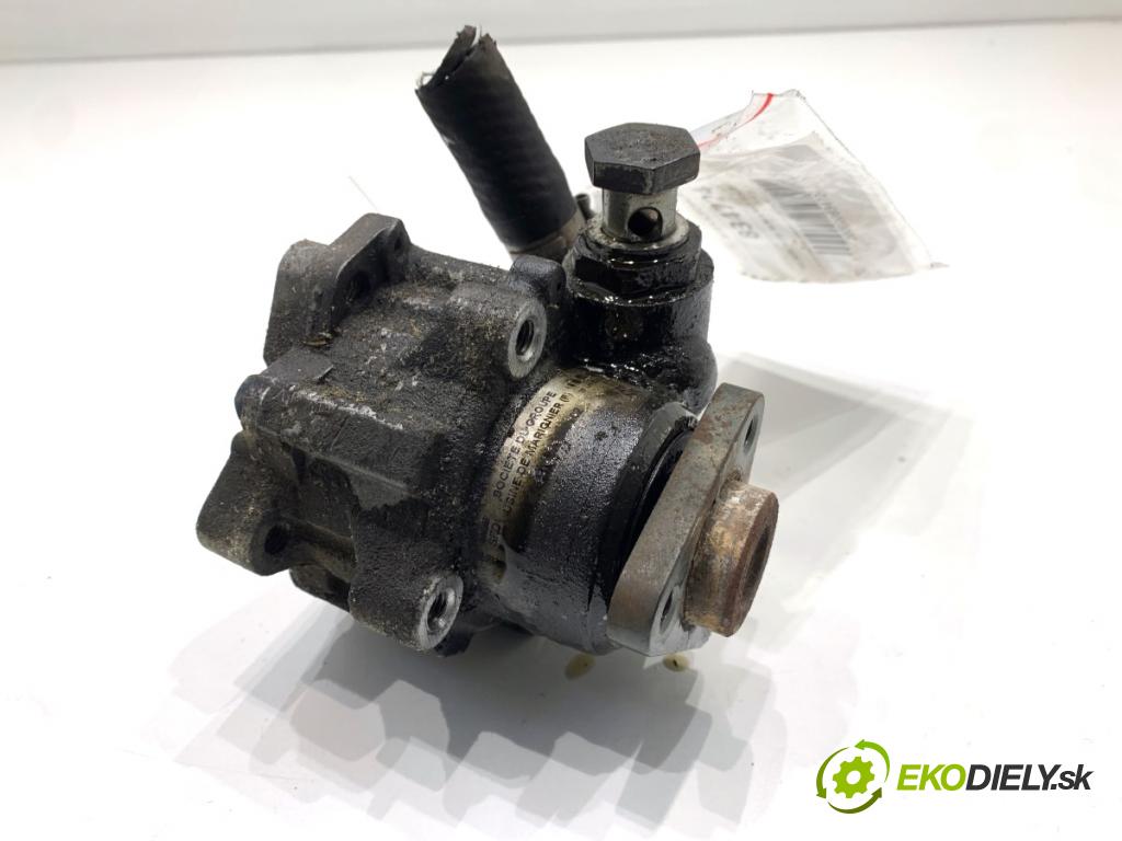 AUDI A4 B6 Kombi 2001 96 kW 1.9 TDI 1896 pumpa servočerpadlo 8D0145156T (Servočerpadlo)