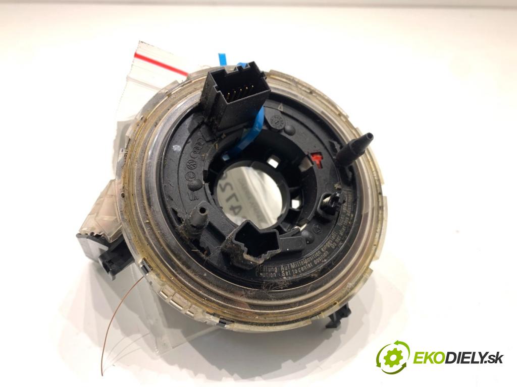 AUDI A4 B6 Kombi 2001 96 kW 1.9 TDI 1896 Krúžok, slimák airbag 8E0953541E (Airbag)