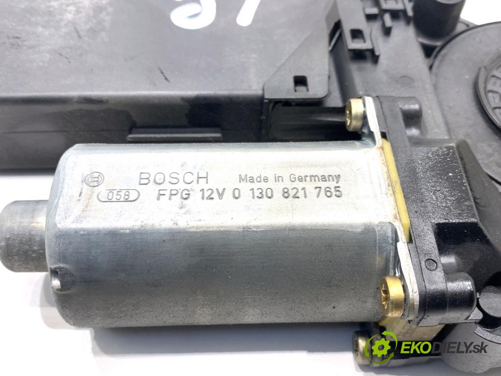 AUDI A4 B6 Kombi 2001 96 kW 1.9 TDI 1896 Motor sťahovania okna ľavy predný 8E1959801B