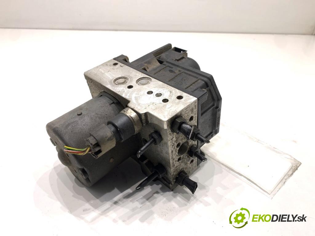 AUDI A4 B6 Kombi 2001 96 kW 1.9 TDI 1896 Pumpa ABS 0265950011 (Pumpa ABS)