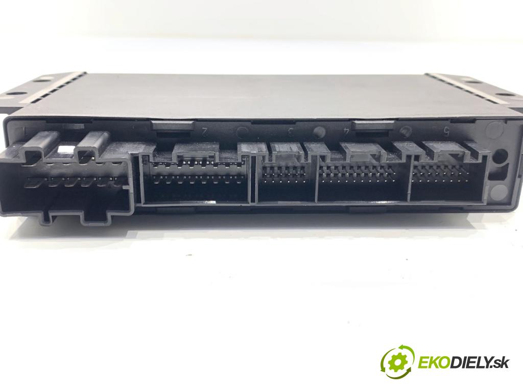 AUDI A4 B6 Kombi 2001 96 kW 1.9 TDI 1896 Modul komfortu 8E0959433AD (Modul komfortu)