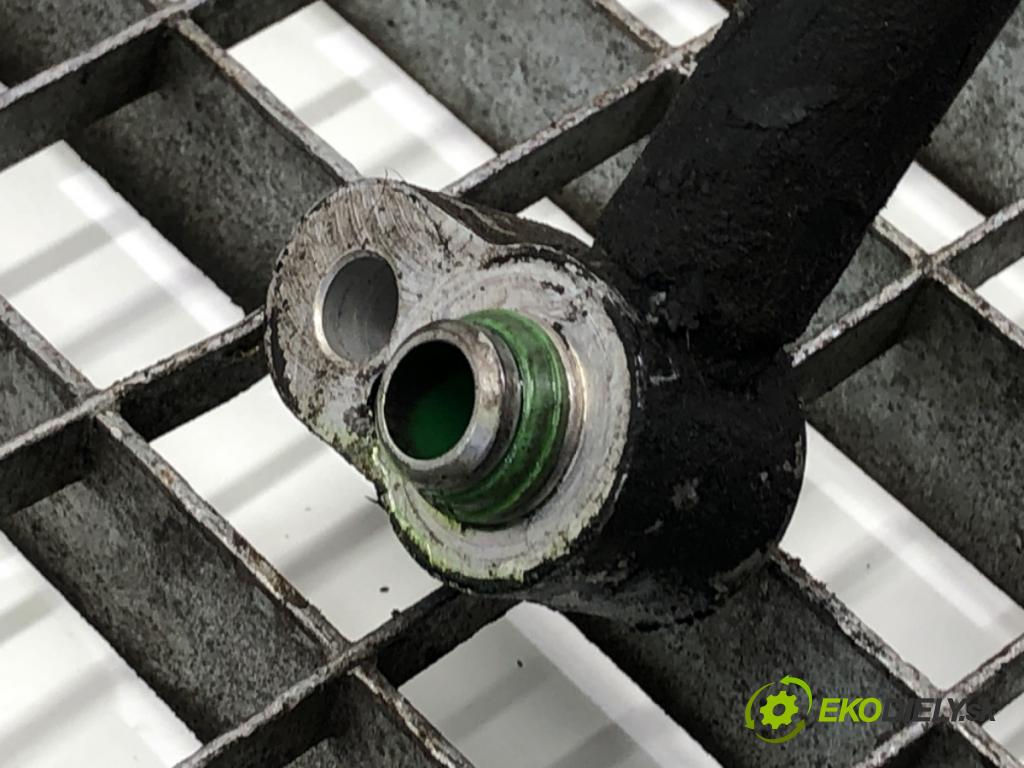 AUDI A4 B6 Kombi 2001 96 kW 1.9 TDI 1896 rúrka klimatizácie  (Rúrka klimatizácie)