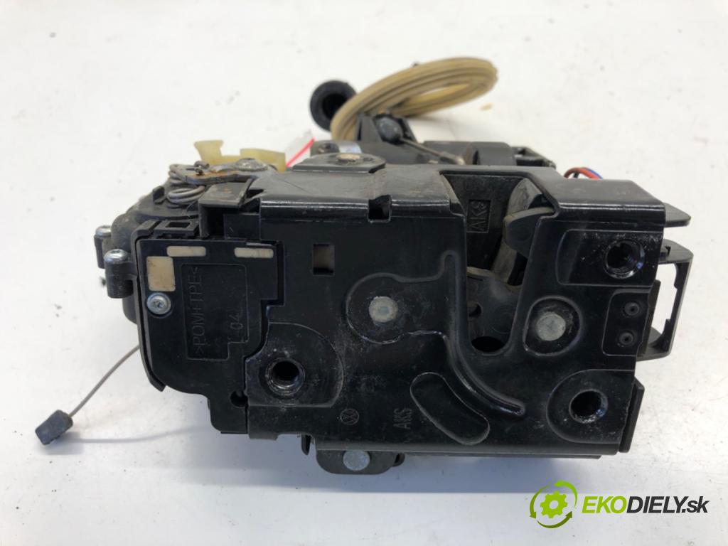 SEAT LEON I liftback 2000 132 kW 1.8 20V T 4 1781 zámok Dvere ľavy predný 3B1837015A