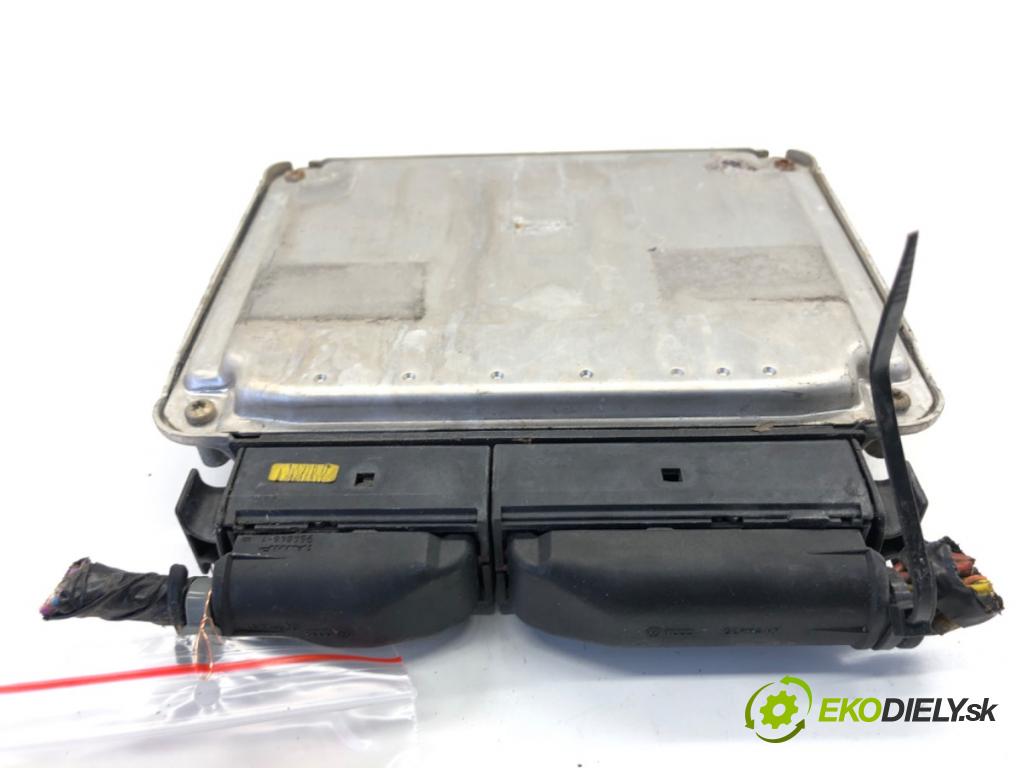 SEAT LEON I liftback 2000 132 kW 1.8 20V T 4 1781 riadiaca jednotka Motor 06A906032DE (Riadiaca jednotka)