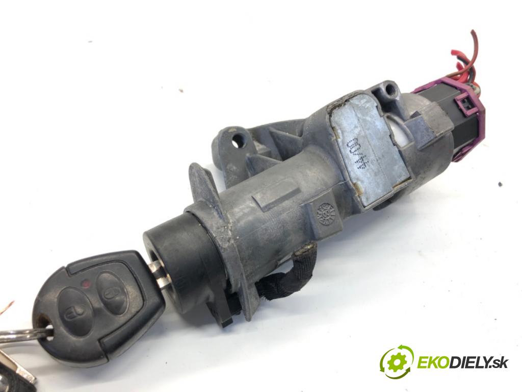 SEAT LEON I liftback 2000 132 kW 1.8 20V T 4 1781 spinačka 4B0905851C (Spínacia skrinka)