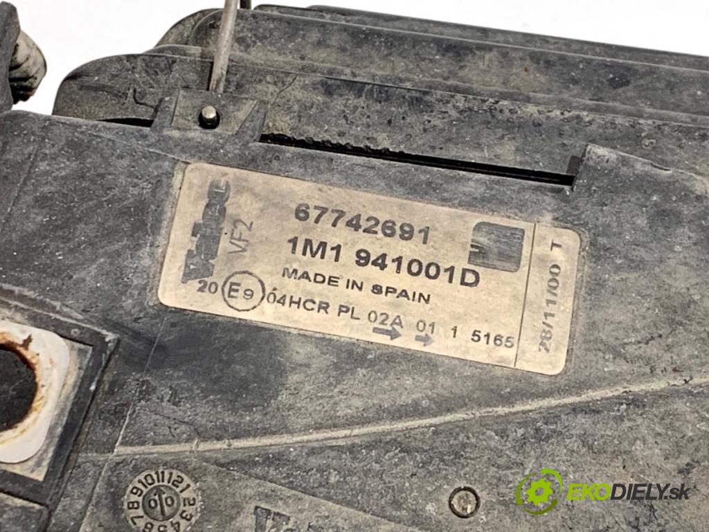 SEAT LEON I liftback 2000 132 kW 1.8 20V T 4 1781 Svetlomet ľavy predný 1M1941001D