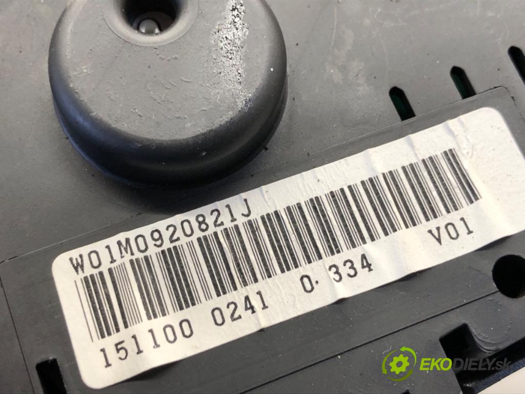 SEAT LEON I liftback 2000 132 kW 1.8 20V T 4 1781 Prístrojovka 1M0920821J (Prístrojová doska)