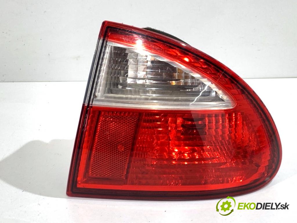 SEAT LEON I liftback 2000 132 kW 1.8 20V T 4 1781 Svetlo pravy zad 1M6945096A