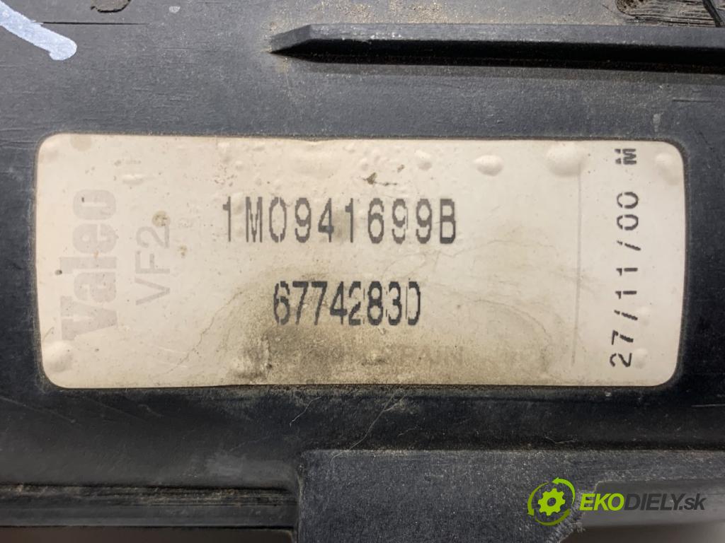 SEAT LEON I liftback 2000 132 kW 1.8 20V T 4 1781 hmlové svetlo, hmlovka levý přední část 1M0941699B