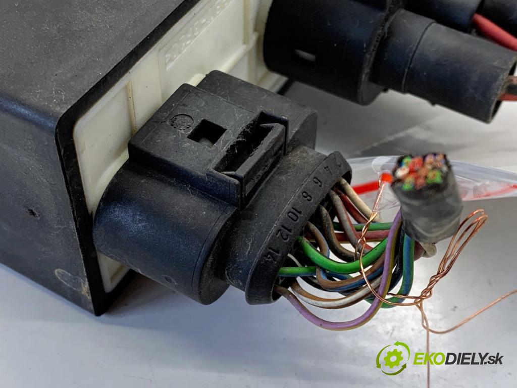 SEAT LEON I liftback 2000 132 kW 1.8 20V T 4 1781 Modul ventilátora 1J0919506K