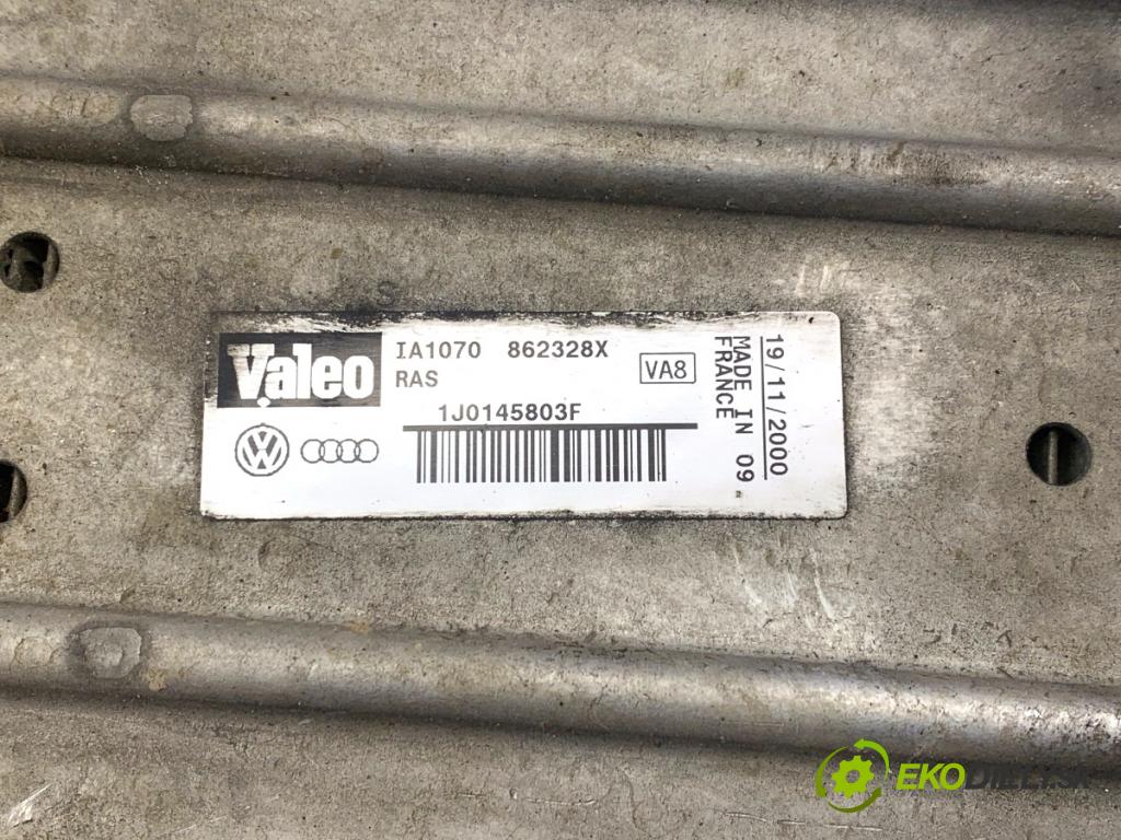 SEAT LEON I liftback 2000 132 kW 1.8 20V T 4 1781 intercooler 1J0145803F (Intercooler (chladič nasávaného vzduchu))