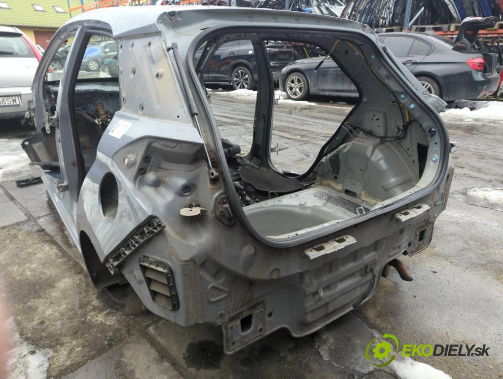 HYUNDAI i20 II liftback 2015 74 kW 1.4 1368 karoséria ČTVRŤÁK: Blatník prah strecha PODŁUŻNICA