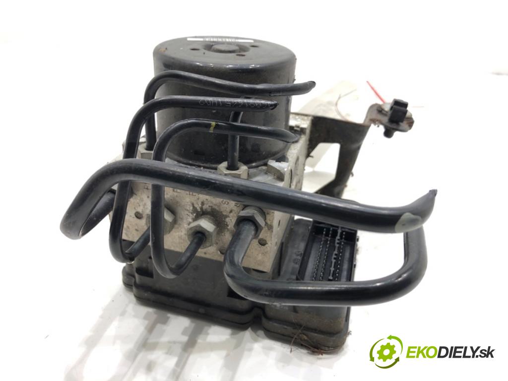 VOLVO V70 III Kombi 2008 147 kW 2.5 T 2521 Pumpa ABS 30681619 8G9N-2C405-AC (Pumpa ABS)