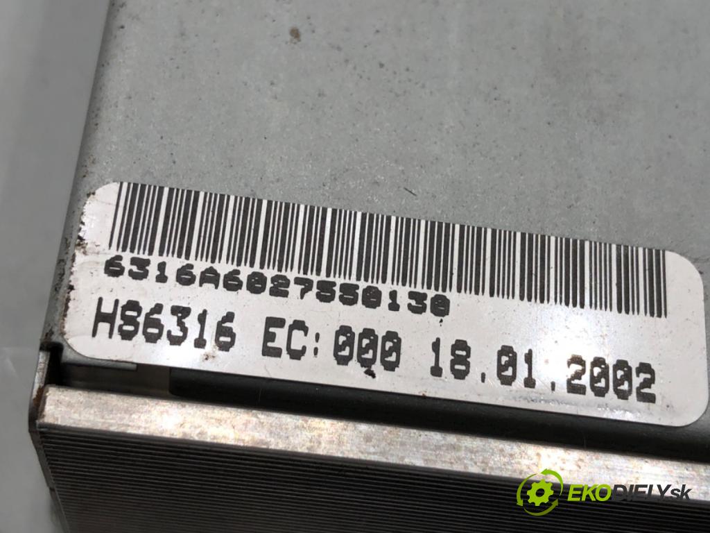 AUDI A4 B6 Kombi 2002 75 kW 1.6 1595 Zosilňovač 8E9035223 (Zosilňovač)