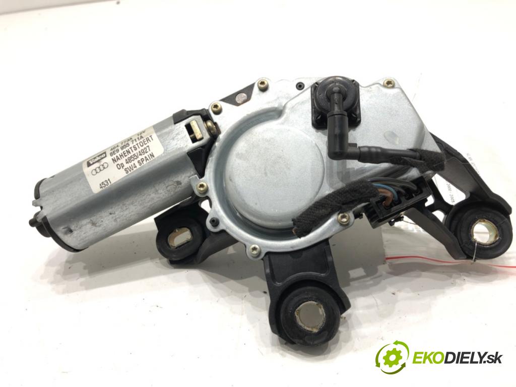 AUDI A4 B6 Kombi 2002 75 kW 1.6 1595 motor stěračů zadní část 8E9955711A
