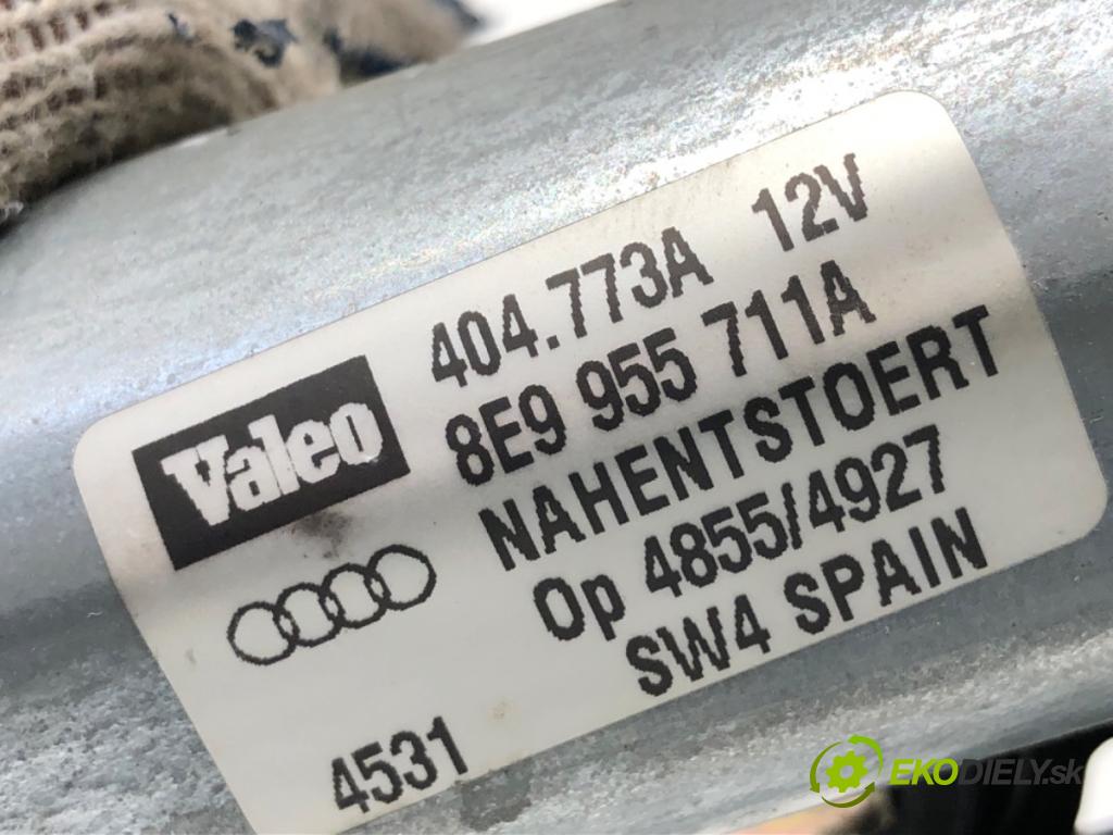 AUDI A4 B6 Kombi 2002 75 kW 1.6 1595 motor stěračů zadní část 8E9955711A