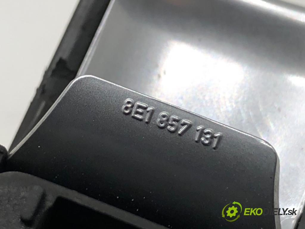 AUDI A4 B6 Kombi 2002 75 kW 1.6 1595 klika odkládací skříňka spolujezdce 8E1857131