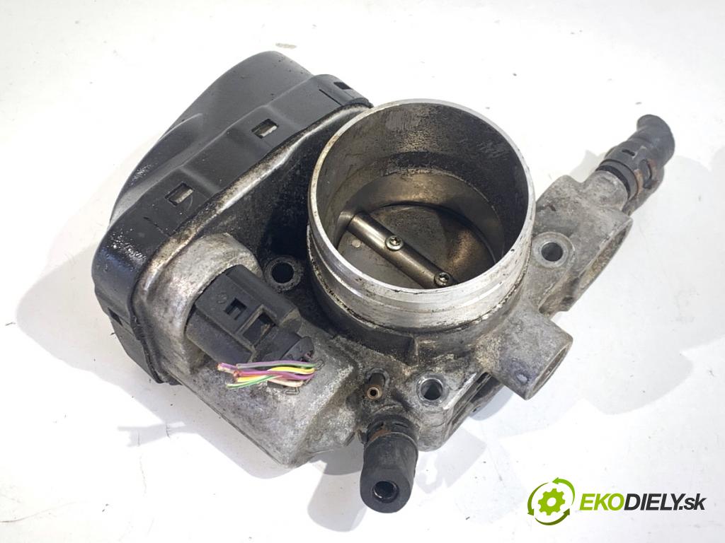 AUDI A4 B6 Kombi 2002 75 kW 1.6 1595 Škrtiaca klapka 06B133062D (Škrtiaca klapka)