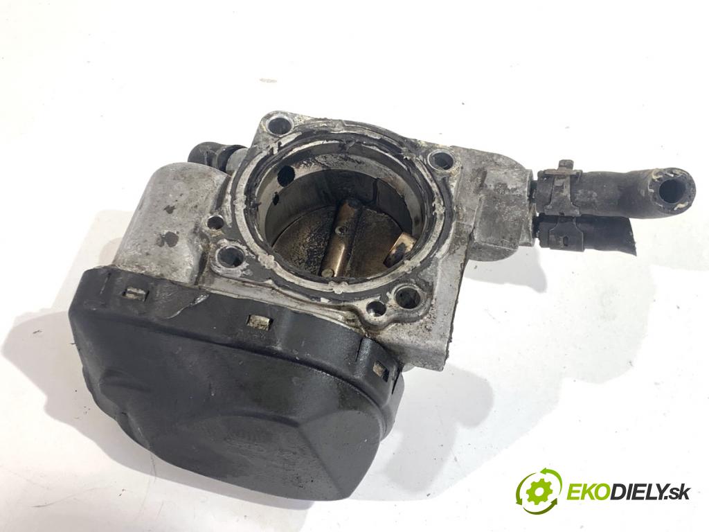 AUDI A4 B6 Kombi 2002 75 kW 1.6 1595 Škrtiaca klapka 06B133062D (Škrtiaca klapka)
