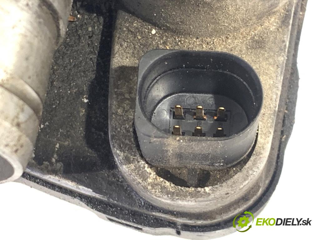 AUDI A4 B6 Kombi 2002 75 kW 1.6 1595 Škrtiaca klapka 06B133062D (Škrtiaca klapka)