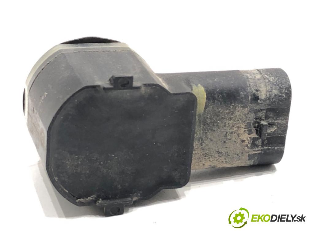 AUDI A4 B6 Kombi 2002 75 kW 1.6 1595 snímač PDC 1S0919275