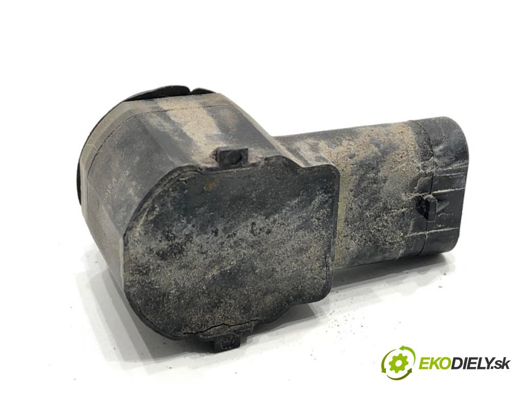 AUDI A4 B6 Kombi 2002 75 kW 1.6 1595 snímač PDC 1S0919275