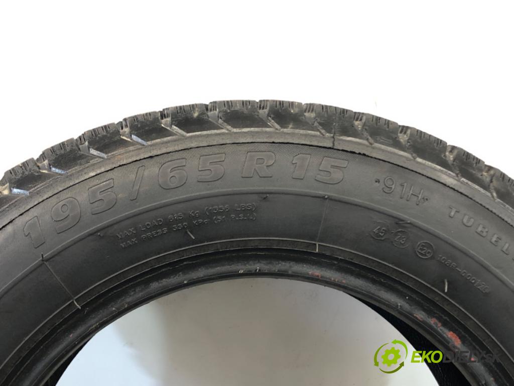 --- ---      PNEUMATIKA: zima 2X 195/65 15"