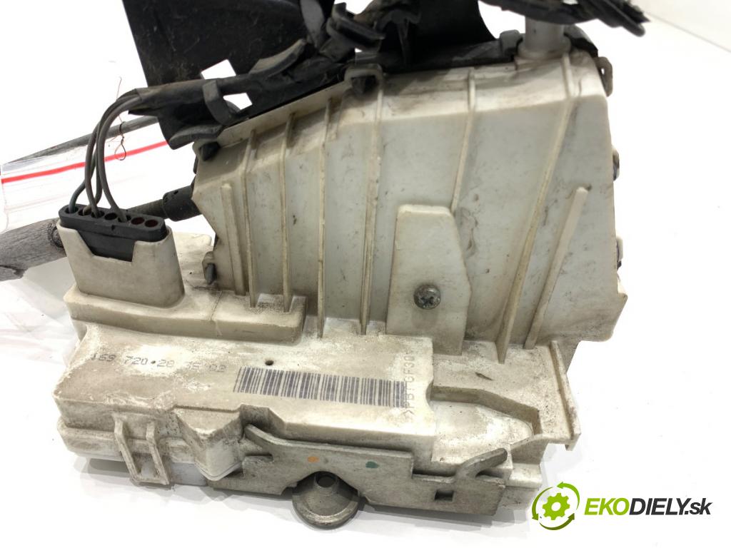 MERCEDES-BENZ W169 liftback 2005 80 kW A 180 CDI (169.007, 169.307) 1991 zámok Dvere pravy predný 1697202835