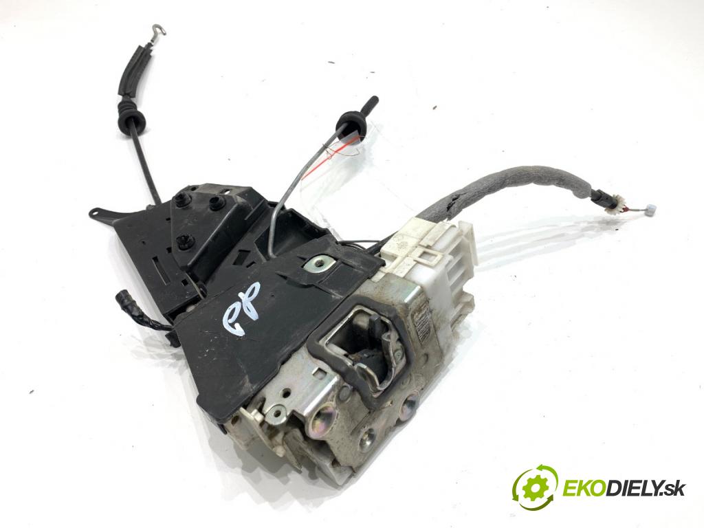 MERCEDES-BENZ W169 liftback 2005 80 kW A 180 CDI (169.007, 169.307) 1991 zámok Dvere pravy predný 1697202835