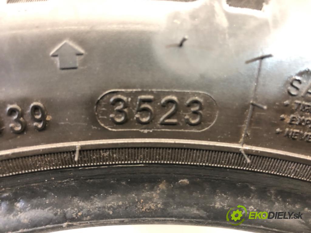 --- ---      PNEUMATIKY: zima 2X 165/70 14"