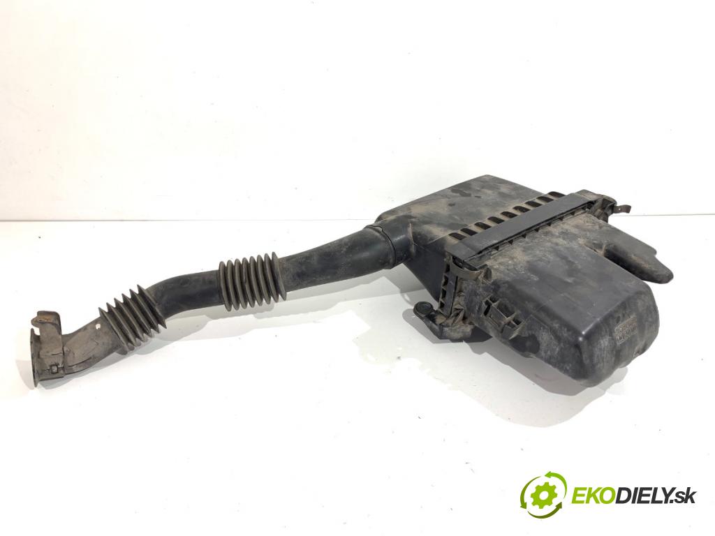 TOYOTA YARIS I liftback 2003 48 kW 1.0 (SCP10_) 998 Obal filtra vzduchu 0J01 (Obal vzduchového filtra)