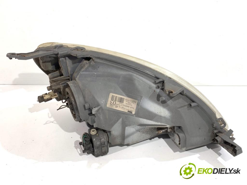 TOYOTA YARIS I liftback 2003 48 kW 1.0 (SCP10_) 998 světlomet levý přední část 89007614