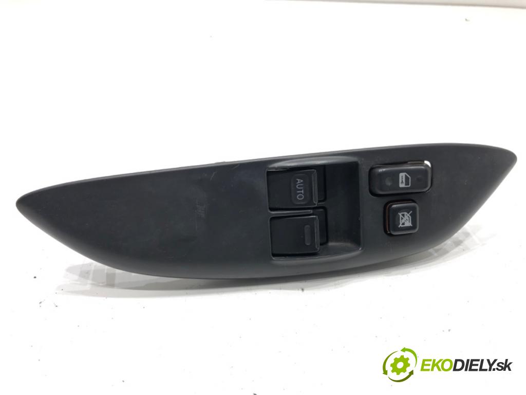 TOYOTA YARIS I liftback 2003 48 kW 1.0 (SCP10_) 998 Prepínač okien  (Prepínacie páčky pod volantom)