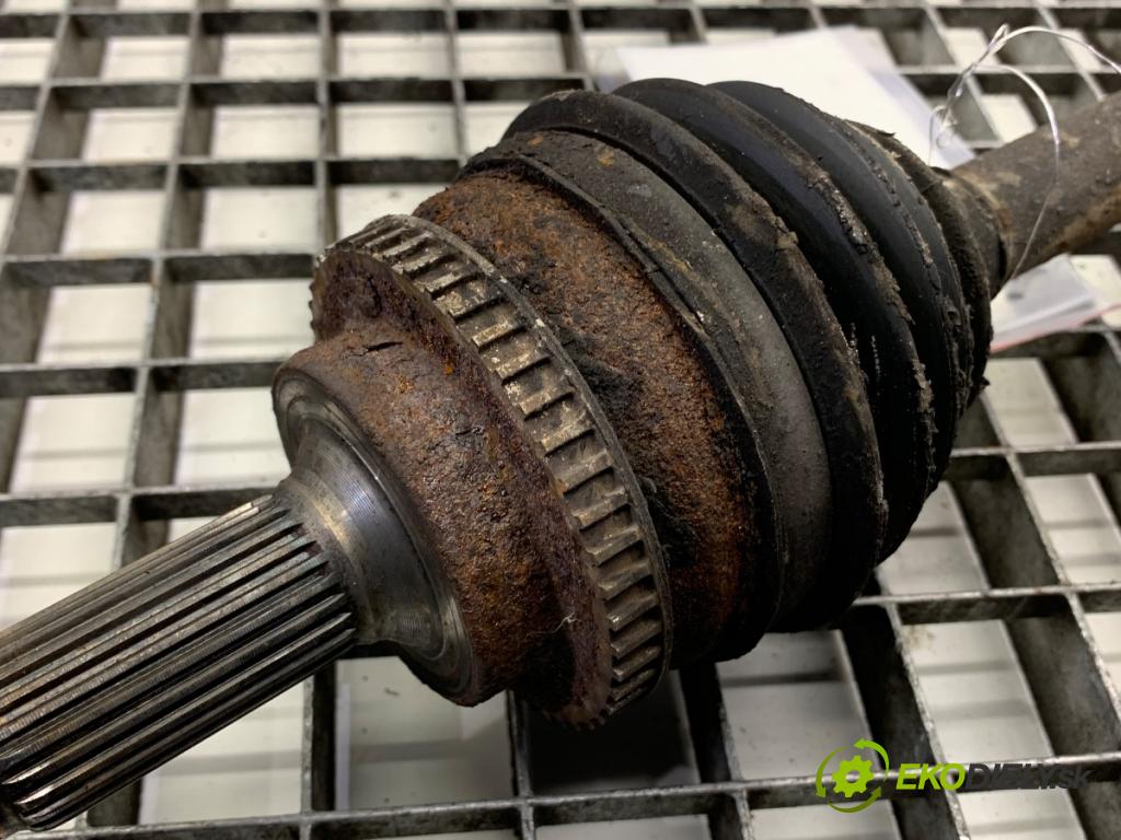 TOYOTA YARIS I liftback 2003 48 kW 1.0 (SCP10_) 998 Poloos ľavy predný